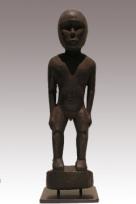 FINE DAYAK FIGURE