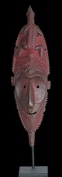 VIGOROUSLY CARVED SEPIK MASKETTE